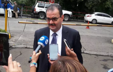 Carrillo solicita que se respeten los derechos de Martinelli