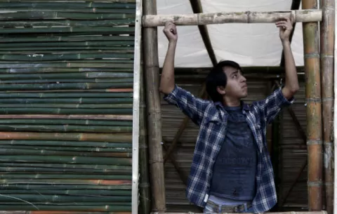 Edifican casas de bambú para  los afectados del terremoto en México