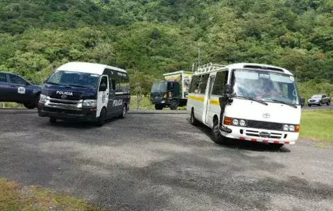 Inicia traslado de cubanos del albergue de Gualaca a la Isla de Cuba