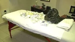 Extranjeros involucrados en la muerte de una mujer en clínica estética
