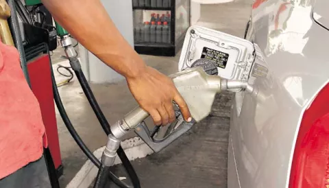Bajará costo de la gasolina este viernes