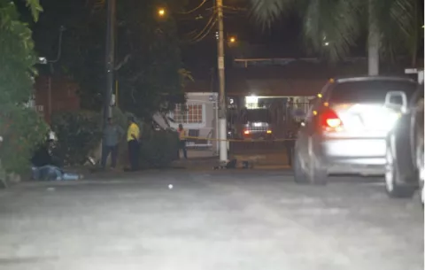 Sicarios acribillan dos hombres en San Antonio