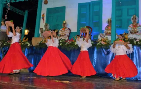Chitreanos se preparan para festejar la fundación del distrito