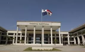 Regulación en redes sociales, reto para el TE