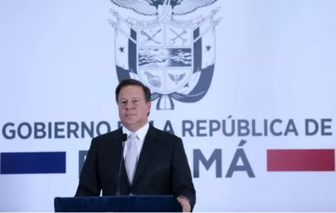 Flexibilizan visas a chinos para entrar a Panamá