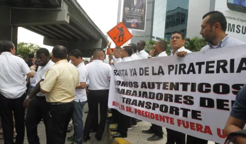 Conductores de turismo podrían  desaparecer con nueva regulación