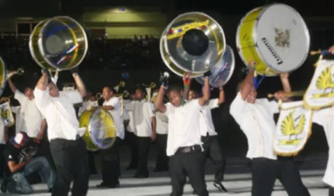 Bandas piden  modificar ruta 'B'  de desfiles