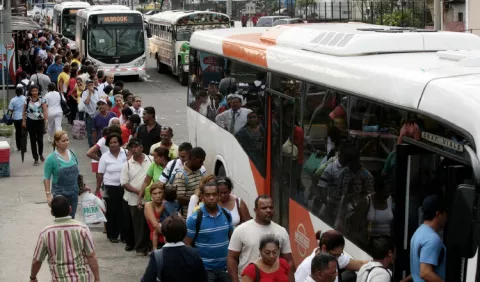 Populismo del Gobierno llega al transporte público