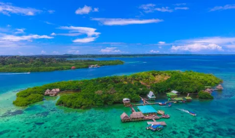 Crece turismo en Isla Colón para fiestas patrias