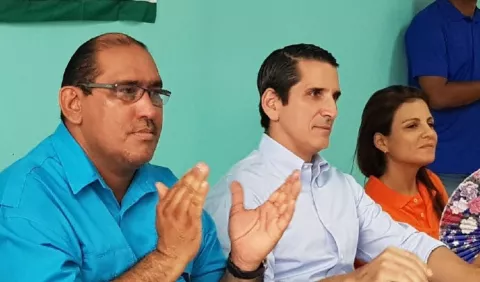 Roux: CD debe volver  a gobernar