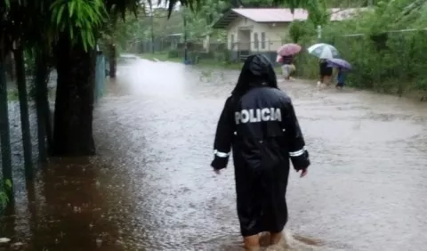 Inundaciones afectaron varias viviendas  en  Los Santos, Chiriquí y Coclé