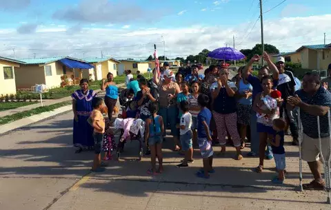 Protestan por falta de energía eléctrica en barriada Los Girasoles