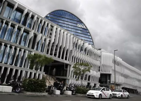 Scotiabank quiere comprar BBVA Chile