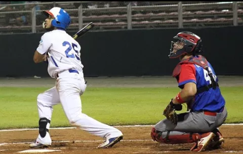 Panamá vence a Cuba  en la super ronda del Premundial  Sub-23 a punta de jonrones
