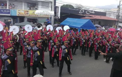 Mucha alegría y ritmo en los desfiles de La Chorrera y Boquete 