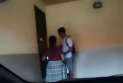 Desactivan al conductor de Uber que llevó a dos menores a un 'push'