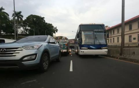 Prevén servicio de bus articulado para el sector Oeste