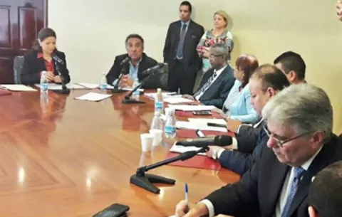 Ciudadanos que denuncien actos de corrupción podrían ser recompensados