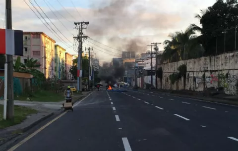 Gases afectan a mujeres y niños, tras protesta en Cabo Verde