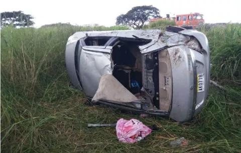 Cinco personas heridas en vuelco en la entrada de Santa Rita de Antón 
