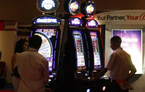 Pagarán bonos navideños a exfuncionarios de casinos nacionales