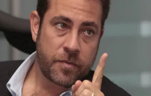 Etchelecu, el ministro abanderado y en aparente campaña política
