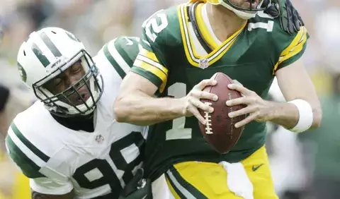 Rodgers vuelve a los entrenamientos 