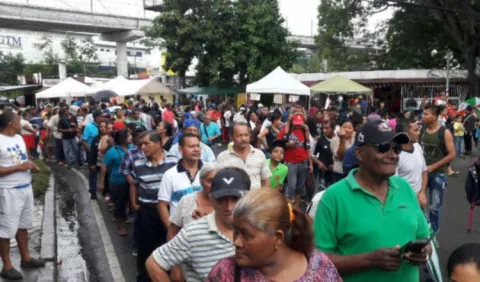 Comparan al país con Venezuela por Naviferias