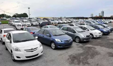 Preocupa entrada de autos dañados por inundaciones en otros países