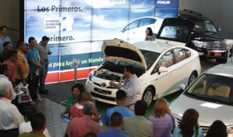 Clientes reclaman $3 millones por incumplimiento de las agencias de autos