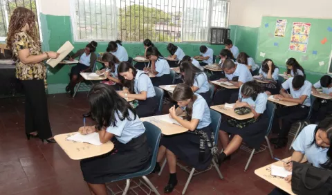Aumentan los fracasos escolares, según Asoprof
