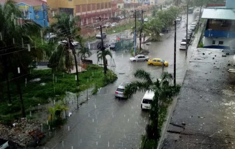 [VIDEO] Calles y avenidas de Colón otra vez bajo el agua por mal tiempo