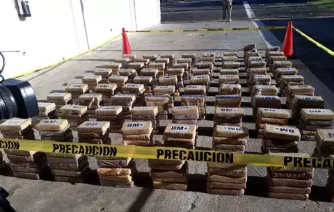 Acuerdan pena de 8 años a tres colombianos por tráfico internacional de drogas