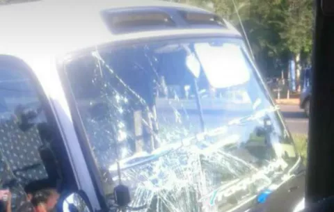 Más de diez heridos deja regata y choque entre dos buses en Boquerón