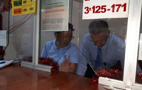 Comienzan los pagos de bonos navideños a jubilados