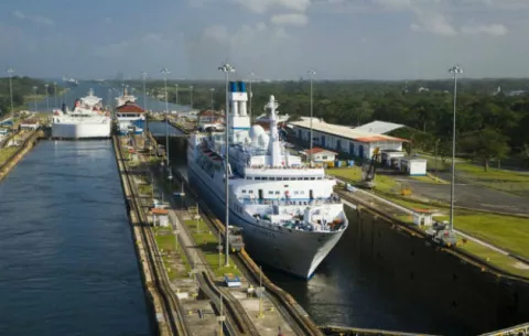 Canal de Panamá cumplirá 18 años bajo la administración panameña