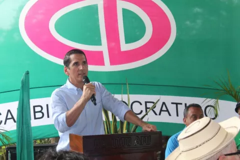 Rómulo Roux pide unidad de CD y fustiga las políticas de Varela