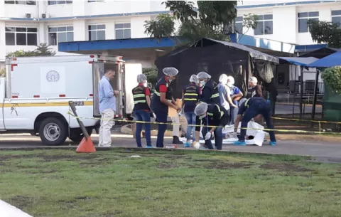 Un muerto y tres heridos dejan una balacera fuera de una discoteca en David