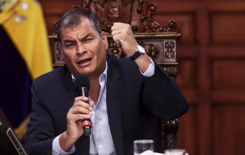 Presencia de expresidente Correa en Panamá genera lluvia de críticas