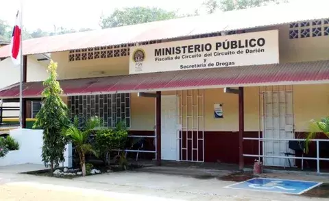 Madre e hijo son atrapados por venta de droga en Darién