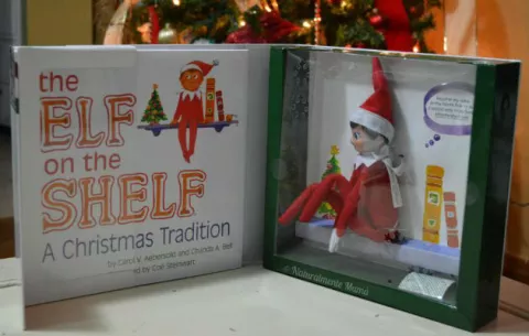 Las travesuras del duende de la Navidad en Panamá