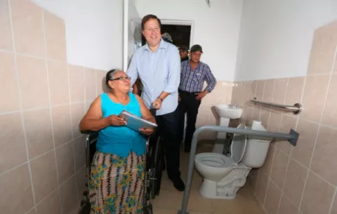 Conades no ha cumplido con proyecto '0 letrinas' en Nuevo San Juan, Colón 