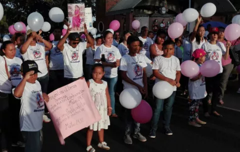 Marchan por calles de La Chorrera exigiendo justicia por crimen de niña 