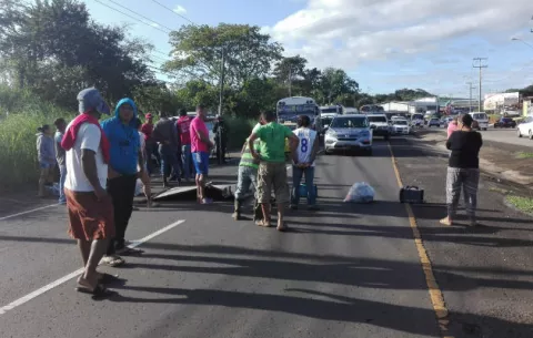 En La Chorrera, impiden tránsito por la Interamericana 