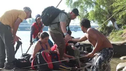 A prisión 'coyote'  que transportaba ecuatorianos desde Panamá hasta México