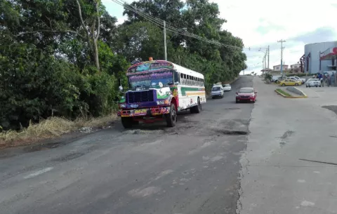 Exigen al Gobierno construir carretera en La Chorrera