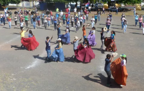 Baherlo, lista para la Parada de las Rosas