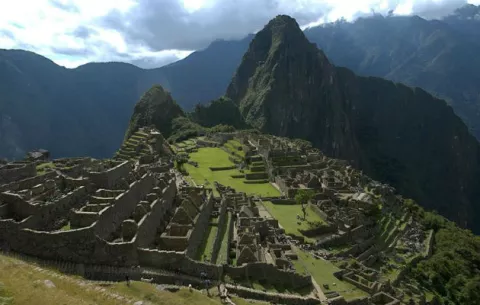 Perú es el mejor destino culinario y Machu Picchu, mejor atracción turística del mundo