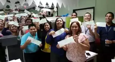Funcionarios del MP promueven figura de Porcell por redes sociales