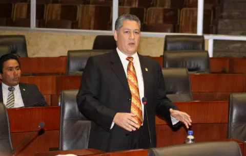 Falta de votos para ratificar a magistradas obliga a posponer el debate